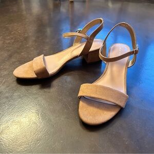 NWOT Sam Edelman circus- 9.5 nude block heel sandal